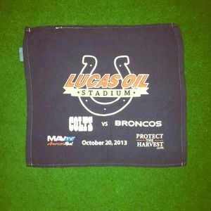 Lucas Oil Stadium COLTS vs BRONCOS towel